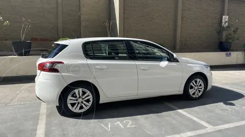 Peugeot 308 1.2L Active PureTech 130HP usado (2018) color Blanco precio $8.000.000