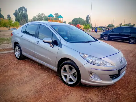 Peugeot 408 Allure NAV usado (2015) color Gris precio $13.500.000