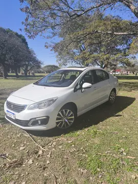 Peugeot 408 Feline THP Tiptronic usado (2018) color Blanco Banquise precio $18.500.000
