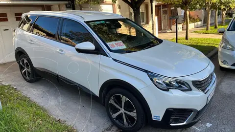 Peugeot 5008 Allure Tiptronic usado (2018) color Blanco precio u$s19.000