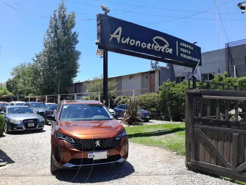 Peugeot 5008 5OO8 ALLURE PLUS TIPTRONIC HDI L17 usado (2022) color Naranja precio $50.000.000