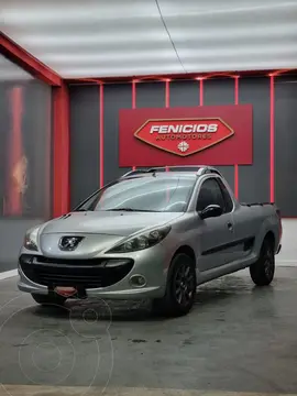 Peugeot Hoggar HOGGAR 1.6 XS usado (2013) color Gris precio $11.000.000