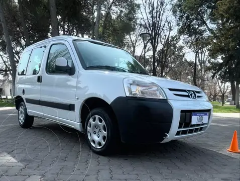 Peugeot Partner Patagonica 1.6 usado (2018) color Blanco financiado en cuotas(anticipo $4.500.000 cuotas desde $200.000)