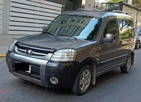 Peugeot Partner Patagonica 1.6 VTC Plus usado (2018) color Gris precio $17.000.000