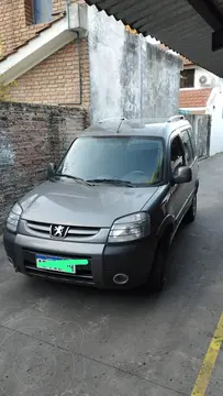 Peugeot Partner Patagonica 1.6 HDi VTC Plus usado (2017) color Gris Aluminium precio $17.900.000