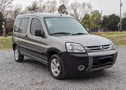 Peugeot Partner Patagonica 1.6 VTC Plus usado (2019) color Gris financiado en cuotas(anticipo $1.800.000 cuotas desde $240.000)