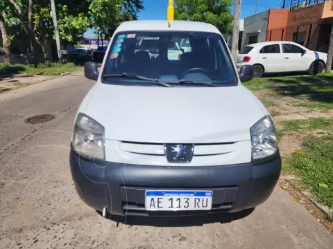 Peugeot Partner Patagonica 1.6 usado (2021) color Gris financiado en cuotas(anticipo $4.000.000 cuotas desde $200.000)