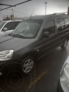 Peugeot Partner Patagonica 1.6 VTC Plus usado (2014) color Gris precio u$s12.000