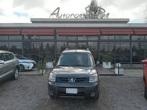 Peugeot Partner PARTNER PATA. 1.6HDI VTC PL L10/17 usado (2015) color Gris precio $14.500.000