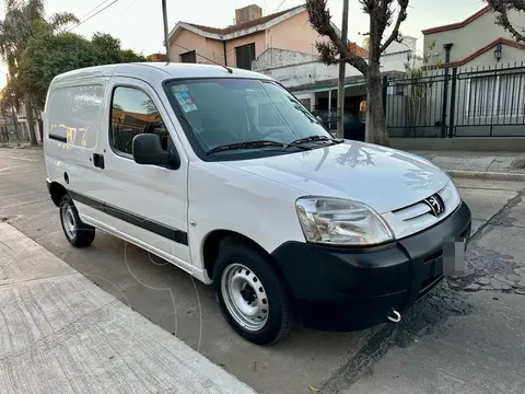 Peugeot Partner Furgon Confort 1.6 usado (2019) color Blanco Banquise financiado en cuotas(anticipo $6.500.000 cuotas desde $320.000)