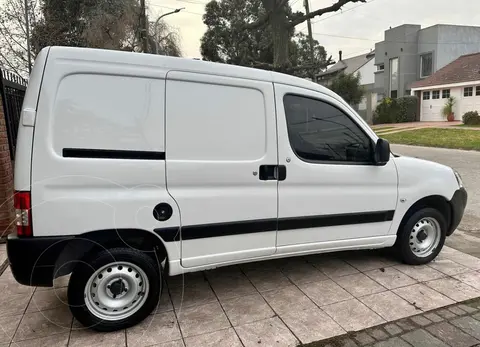 Peugeot Partner Furgon Confort 1.6 usado (2020) color Blanco Banquise financiado en cuotas(anticipo $7.900.000 cuotas desde $190.000)