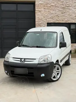 Peugeot Partner Furgon Confort 1.6 HDi usado (2020) color Blanco financiado en cuotas(anticipo $8.500.000 cuotas desde $480.000)