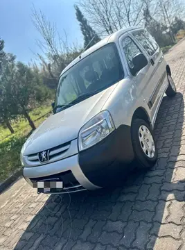 Peugeot Partner Furgon Confort 1.6 HDi 5 Plazas usado (2021) color Gris Aluminium financiado en cuotas(anticipo $4.669.000 cuotas desde $216.000)