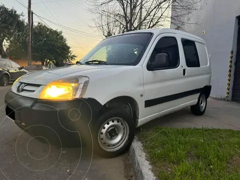 foto Peugeot Partner Furgón Confort 1.6 5 plazas usado (2018) color Blanco Banquise precio $6.000.000