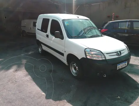 Peugeot Partner Furgon Confort HDi usado (2016) color Blanco precio $9.000.000