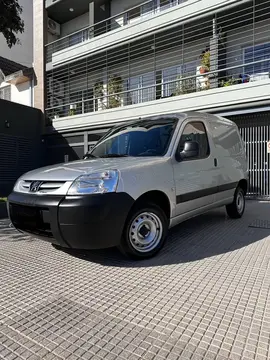 Peugeot Partner Furgon Confort 1.6 usado (2020) color Gris financiado en cuotas(anticipo $7.000.000 cuotas desde $250.000)