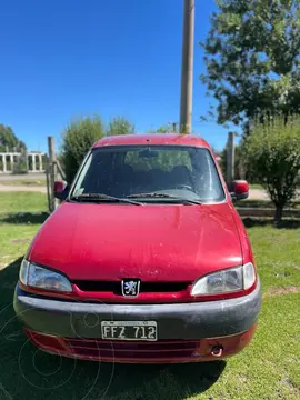 Peugeot Partner PARTNER PATA. 1.9 D FULL   2PLC usado (2005) color Rojo precio $10.500.000