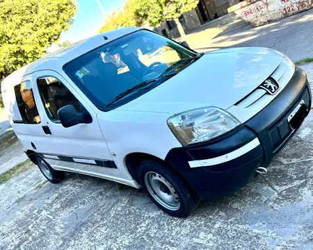Peugeot Partner Furgon Confort Plus HDi 5 Pas usado (2016) color Blanco Banquise precio u$s10.500