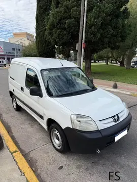 Peugeot Partner Furgon Confort 1.6 usado (2020) color Blanco precio $8.000.000