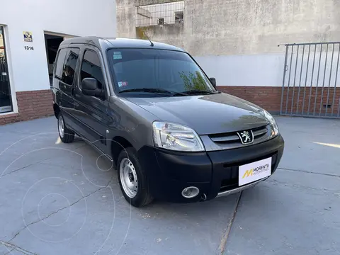 foto Peugeot Partner Furgón Confort 1.6 HDi usado (2019) color Gris Aluminium precio $5.380.000