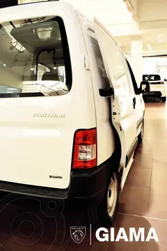foto Peugeot Partner Furgón Confort 1.6 financiado en cuotas anticipo $878.000 cuotas desde $48.000