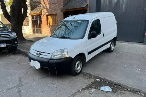foto Peugeot Partner Furgón Confort 1.6 usado (2021) color Blanco Banquise precio $3.900.000