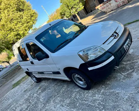 Peugeot Partner Furgon Confort HDi 5 Pas usado (2016) color Blanco precio u$s11.200