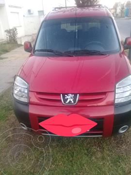 foto Peugeot Partner Patagónica 1.6 HDi VTC Plus usado (2017) color Rojo precio $1.800.000