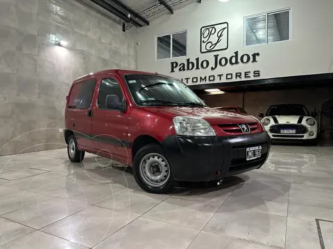 Peugeot Partner Furgon Confort HDi usado (2011) color Rojo precio u$s7.000