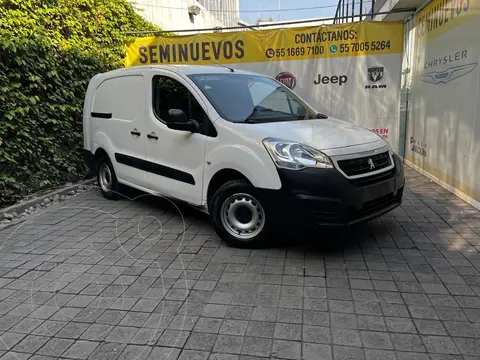 Peugeot Partner HDi 5 Puertas usado (2017) color Blanco precio $213,000