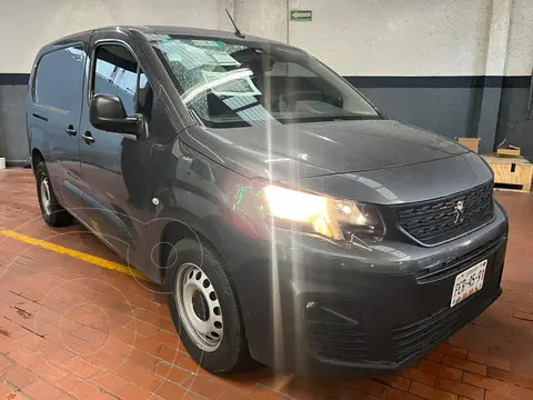 Peugeot Partner Maxi usado (2021) color plateado precio $285,000