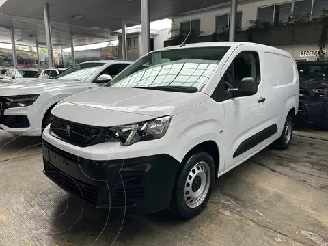 Peugeot Partner 1.6L Maxi HDi usado (2024) color Blanco Banquise financiado en mensualidades(enganche $108,225 mensualidades desde $9,155)