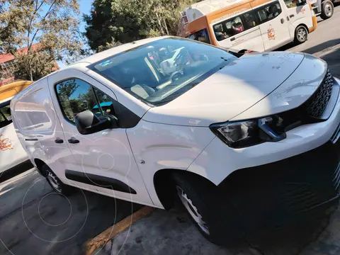 Peugeot Partner Maxi usado (2021) color Blanco precio $250,000