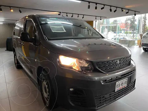 Peugeot Partner Maxi usado (2021) color plateado precio $285,000