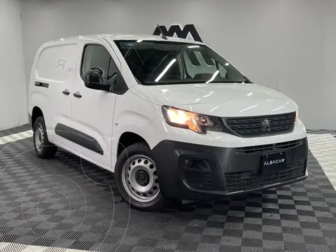 Peugeot Partner Maxi Gasolina usado (2022) color Blanco precio $319,900