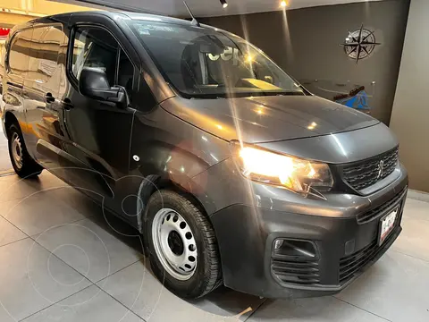 Peugeot Partner Maxi usado (2020) color Gris financiado en mensualidades(enganche $110,770 mensualidades desde $4,759)