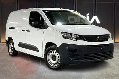 Peugeot Partner Maxi Gasolina usado (2023) color Blanco precio $395,800