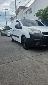 Peugeot Partner Furgon usado (2017) color Blanco precio $150,000