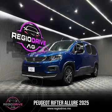 Peugeot Rifter Allure Pack Aut usado (2025) color Azul financiado en mensualidades(enganche $209,950 mensualidades desde $9,595)