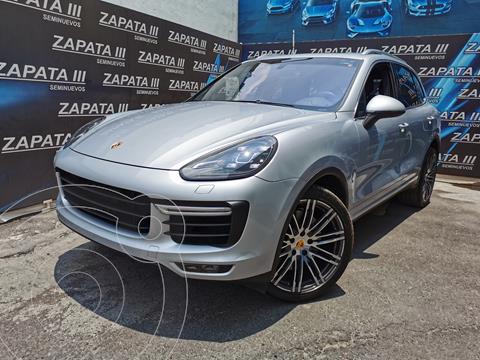 Porsche Cayenne Turbo usado (2015) color Plata Cristal precio $889,000