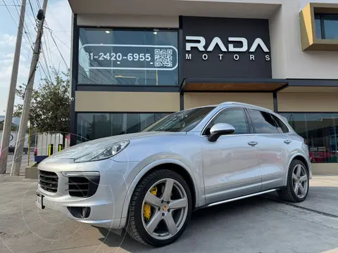 Porsche Cayenne 3.6L usado (2017) color plateado precio $1,349,800