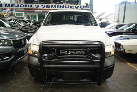 RAM 1500 Classic Crew Cab 4x4 V8 usado (2022) color Blanco precio $555,000