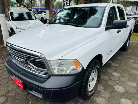 RAM 1500 Classic Crew Cab 4x4 V8 usado (2022) color Blanco financiado en mensualidades(enganche $106,694 mensualidades desde $9,477)