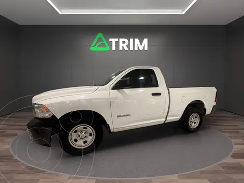 RAM 1500 Tradesman l6 4x4 usado (2020) color Blanco precio $318,999
