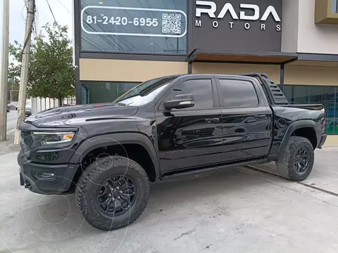 RAM 1500 Tradesman l6 4x4 usado (2022) color Negro precio $1,950,800