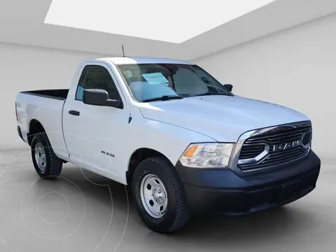RAM 1500 Tradesman l6 4x4 usado (2020) color Blanco precio $325,000