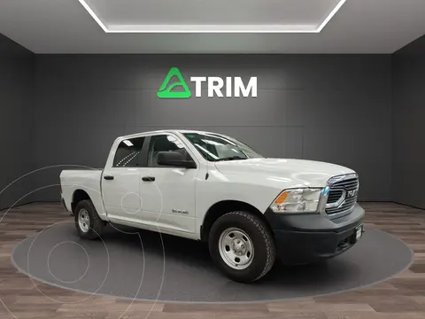 RAM 1500 Tradesman l6 4x4 usado (2020) color Blanco precio $259,999