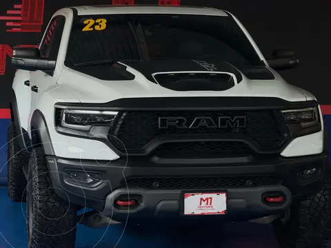 RAM 1500 TRX Crew Cab 4x4 usado (2023) color Blanco financiado en mensualidades(enganche $465,600)
