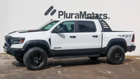 RAM 1500 TRX Crew Cab 4x4 usado (2023) color Blanco financiado en mensualidades(enganche $549,780 mensualidades desde $46,842)