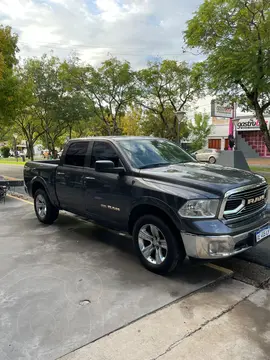 RAM 1500 Laramie 4x4 usado (2020) color Negro precio u$s45.000